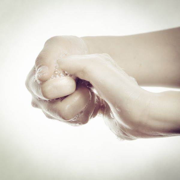 Koji sapun više isušuje kožu, tečni ili čvrst