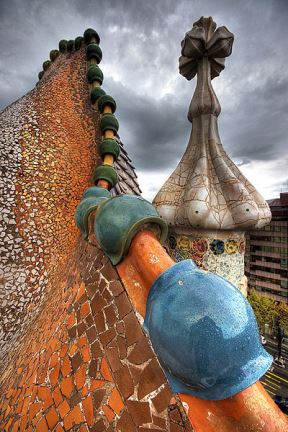 Gugl dudl u čast Antoniju Gaudiju