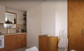stan u parizu zastakljena terasa 8-min.jpg