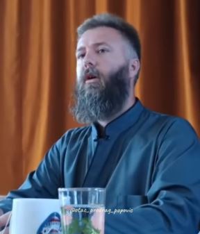 Otac Predrag Popović