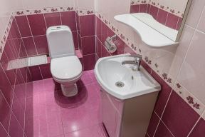 roze malo kupatilo