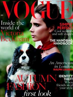 Sa visokih štikli u gumene čizme: Viktorija Bekam, potpuno drugačija na naslovnici avgustovskog Voga