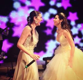 Zavirite na venčanje lepe Dile: turske zvezde Hatidže Šendil i Burak Sagjašar rekli sudbonosno "da" (FOTO)