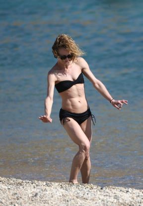 Zdrava i zgodna ili previše mišićava: bivša manekenka Vanesa Paradi (42) podelila Internet