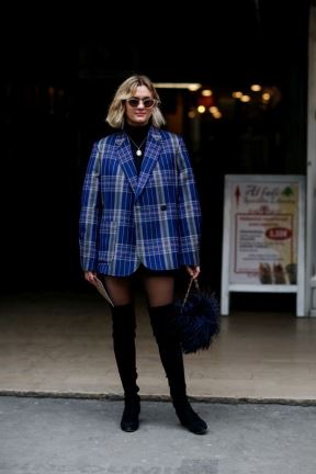 NAJBOLJE KOMBINACIJE ODEĆE ZA PROLEĆE 2018. GODINE: evo kakve pantalone, jakne i mantile nose moderne žene iz Pariza (FOTO)