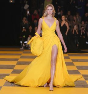 MODA 2019! NEDELJA MODE U PARIZU: najlepše haljine, pantalone i suknje (FOTO)