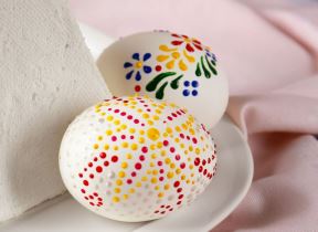 10 IDEJA ZA ŠARANJE JAJA ZA USKRS: kako da ukrasite farbana jaja za najlepši praznik (FOTO)