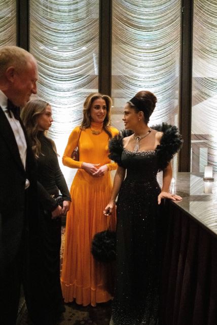 Kraljica Ranija pokazala ćerku