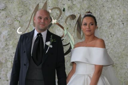 Mihajlo Šaulić čestitao supruzi Marini rođendan