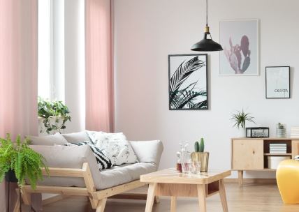 glet roze krecenje dnevna soba.jpg
