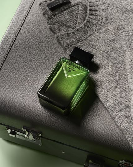Prada_25_Prototype_EDP_100ML_Still Life_Pradaness_2_4x5_3614274172997.jpg