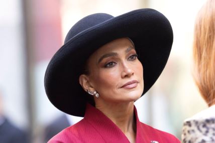 dzenifer lopez 1044694836.jpg