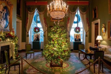Novogodišnja dekoracija u Beloj kući
