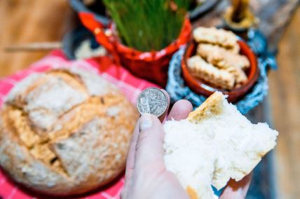 Parica u česnici za Božić