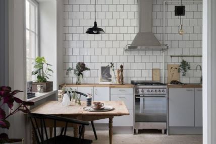 Jednosoban stan od 38 kvadrata u skandinavskom stilu: ovo je savršen dom za dvoje sa čarobnim pogledom (FOTO + SKICA)
