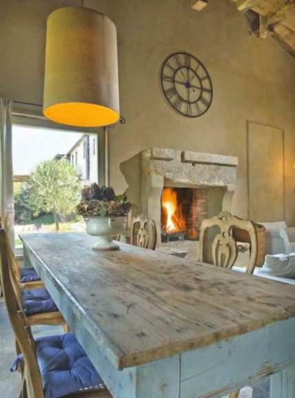NAJLEPŠA RUSTIČNA KUĆA U ITALIJI: dom od kamena i drveta sa čarobnim pogledom i starinskom kuhinjom (FOTO)