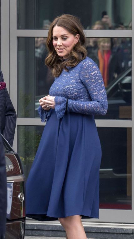 KEJT MIDLTON PROCVETALA! PRVI  PUT SE OVAKO VIDI NJEN TRUDNIČKI STOMAK: pogledajte kako engleska princeza izgleda u 7. mesecu trudnoće (FOTO)