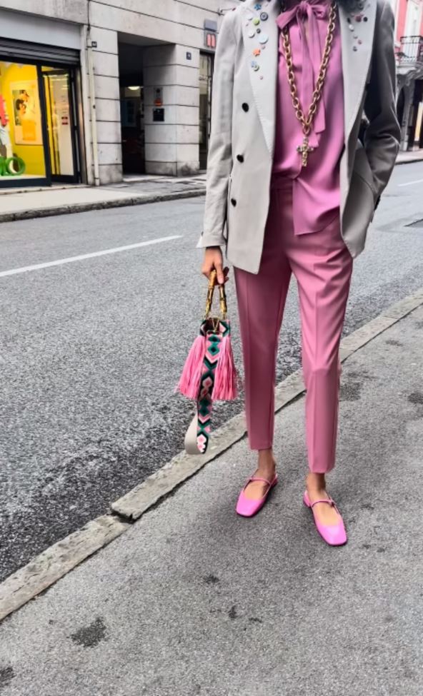 roze pantalone moda gibi trieste-min.jpg