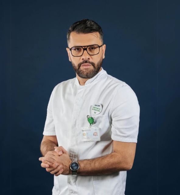 Mr ph spec Milan Rakić - lična arhiva.jpg