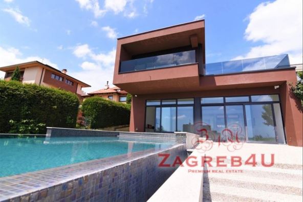 Vila Nikoline Pišek koja se izdaje za 8000 evra