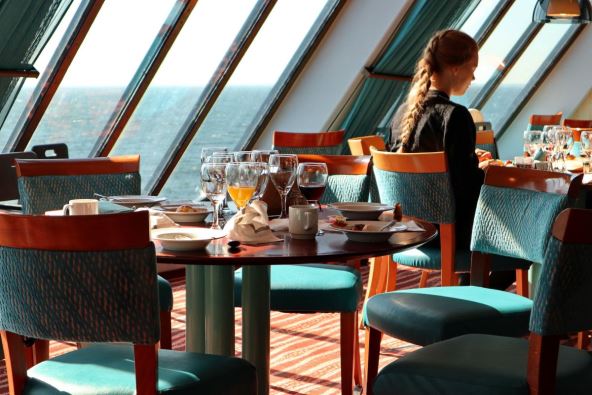 Restoran na kruzeru