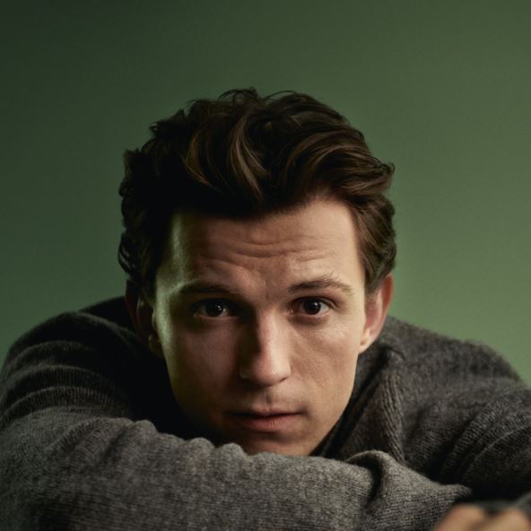 Prada_25_Prototype_EDP_KV Face_Digital_1x1_3614274172997.jpg