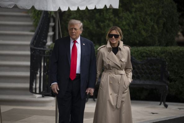 Melanija i Donald Tramp kreću u posetu kralju Čarlsu