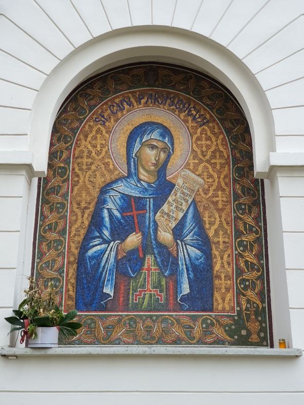 sveta petka jasi rumunija 2413052927 Dan Gabriel Atanasie.jpg