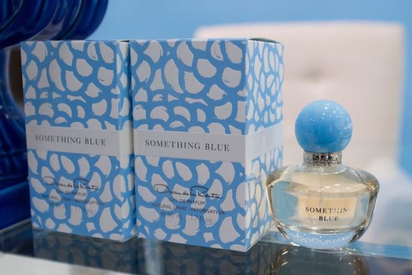 something blue oscar de la renta 0159025115.jpg