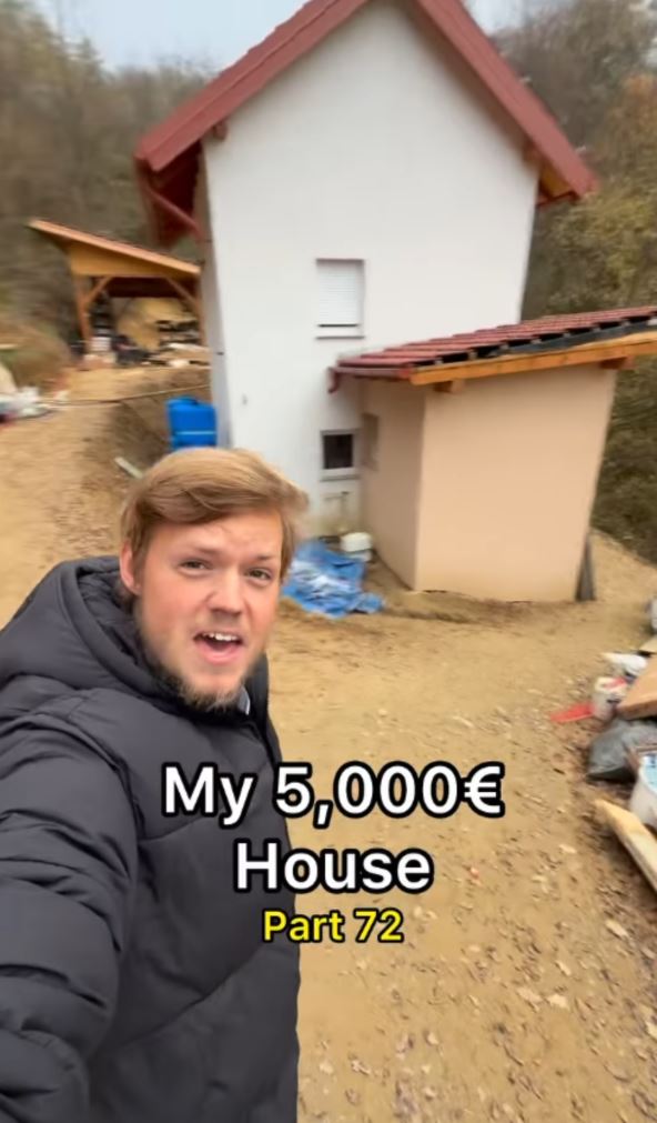 Amerikanac sređuje kuću u šumi