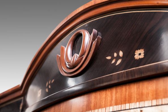 Stari drveni nameštaj