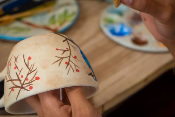 Oslikavanje keramike