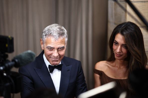 Džordž Kluni Amal 1043120868.jpg