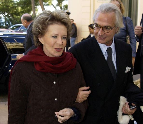 Lili Safra sa advokatom 0069528510.jpg