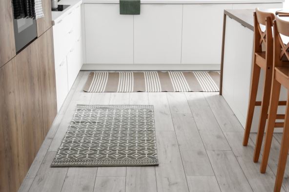 Svetlo drvo u kuhinji