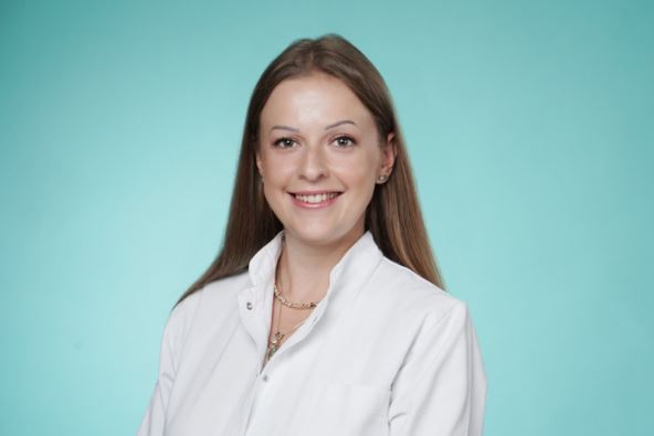 Dr Aleksandra Radosavljević specijalista dermatovenerologije