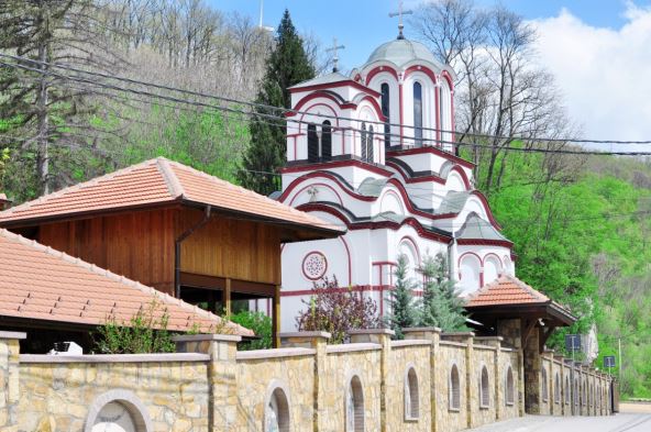 Manastir Tumane