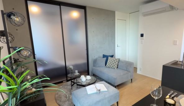 mali stan od 32 kvadrata sa spavaćom sobom