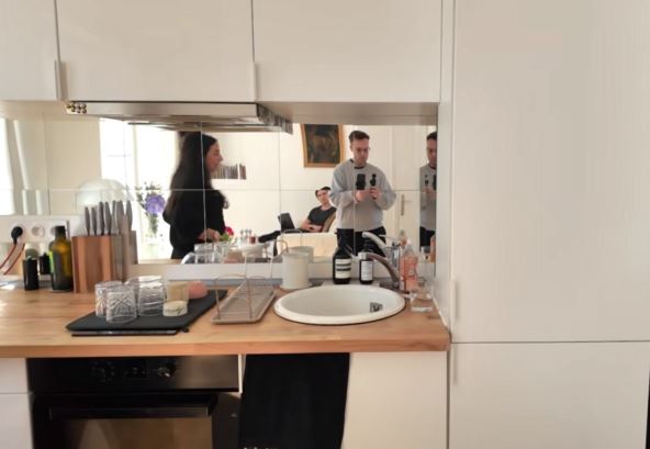 mali stan od 27 kvadrata sa ogledalima  17.jpg