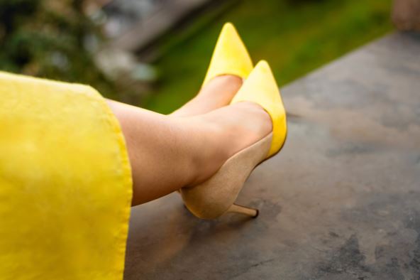 Žute cipele na štiklu