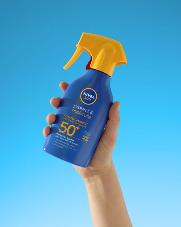 NIVEA SUN Protect&Moisture.jpg