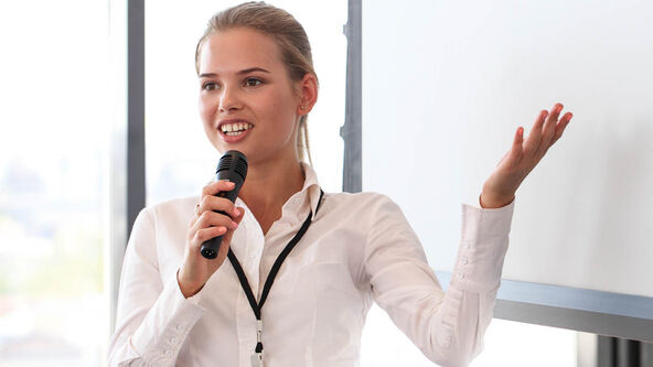 008 Komunikacije_foto Shutterstock.jpg