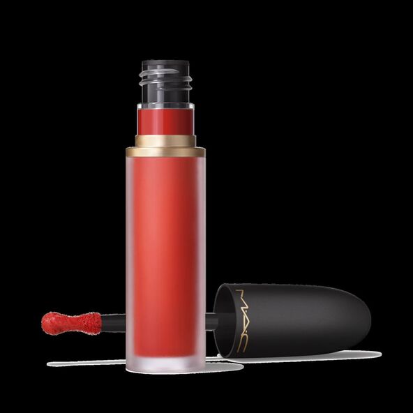 MAC Powder Kiss Lip  Cheek Mousse ruz za usne.jpg
