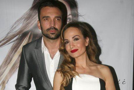 Jelena Tomašević i Ivan Bosiljčić borave na Santoriniju