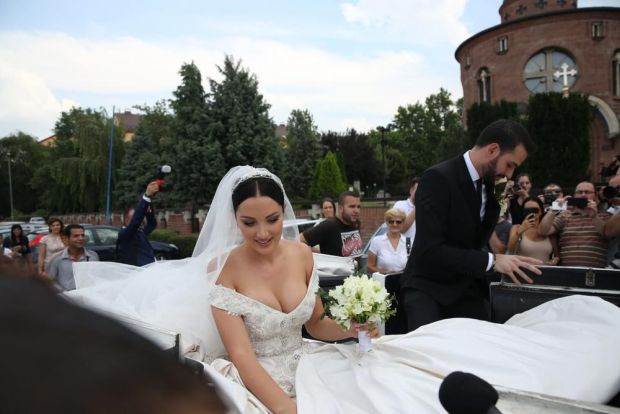 Aleksandra Prijović i Filip Živojinović slave četvrtu godišnjicu braka