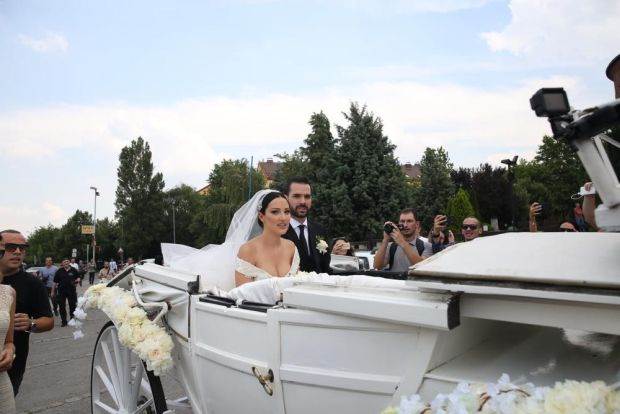 Aleksandra Prijović i Filip Živojinović slave četvrtu godišnjicu braka