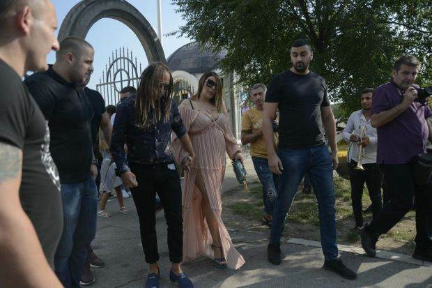 Ana Nikolić o ćerki Tari i Rasti