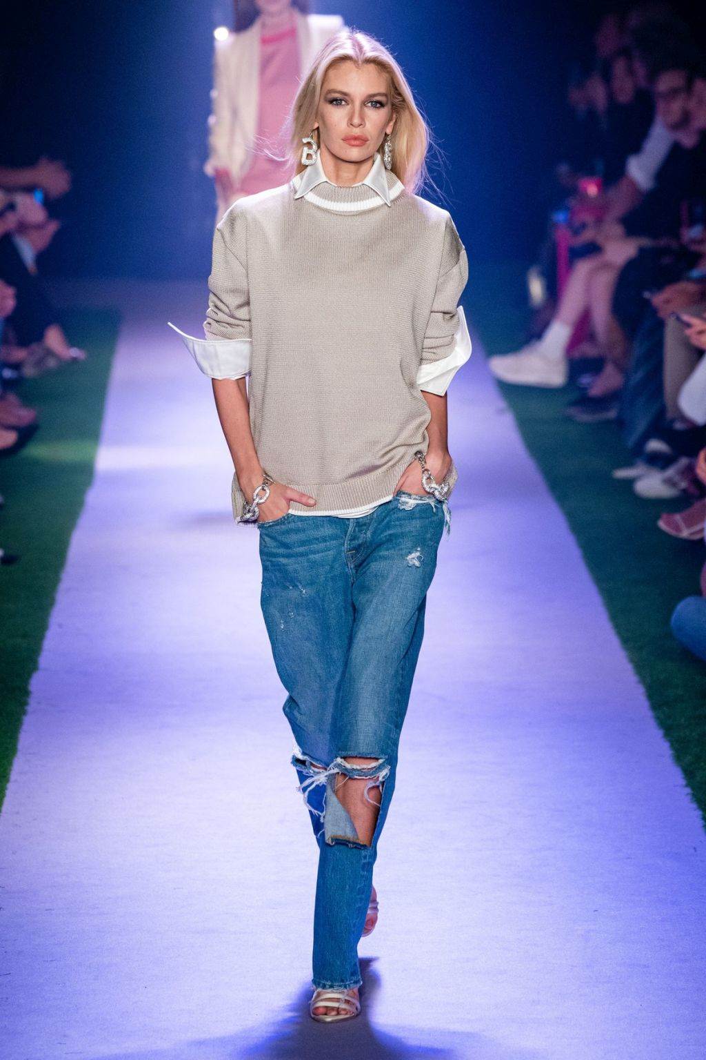 10 MODNIH KOMBINACIJA IZ NJUJORKA ZA JESEN 2019: moderne pantalone, sakoi i farmerke koje žene u Srbiji žele već danas (FOTO)