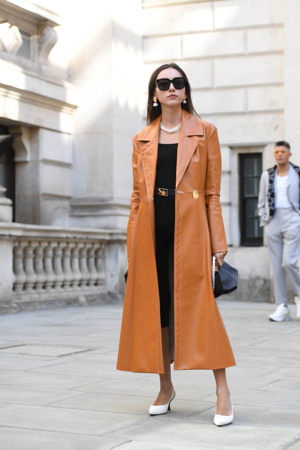 MODA ZA JESEN 2019: kakve jakne i mantile, sakoe i haljine nose žene na ulicama Londona (FOTO)