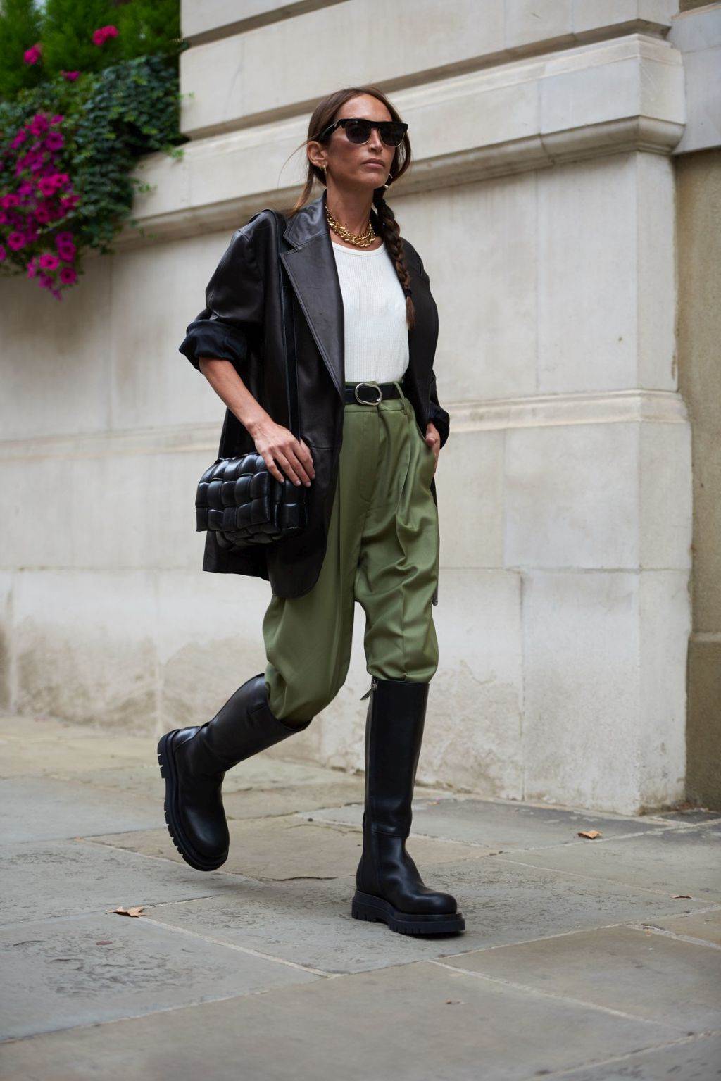 MODA ZA JESEN 2019: kakve jakne i mantile, sakoe i haljine nose žene na ulicama Londona (FOTO)
